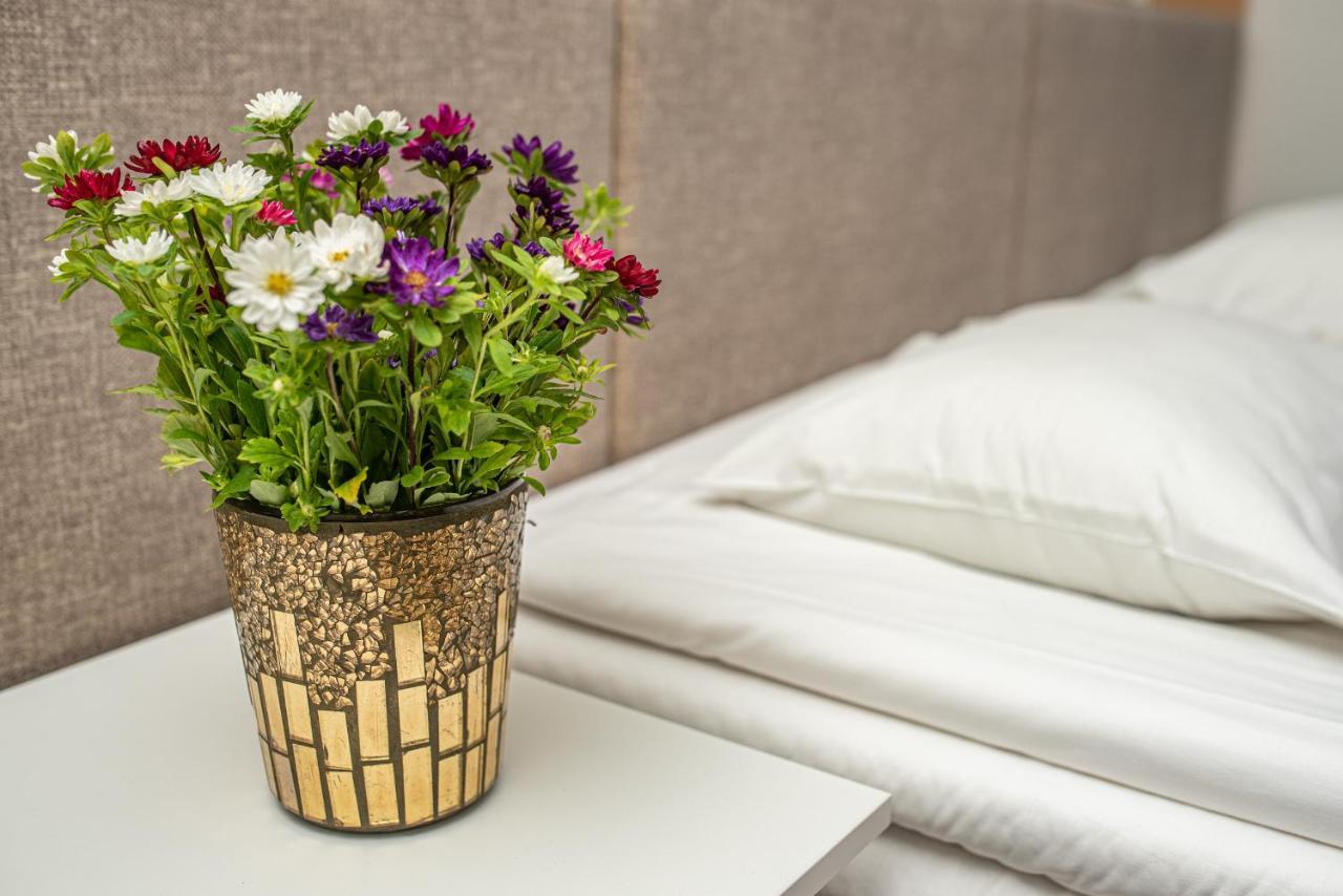 Hotel Sanvilla Sigulda Ngoại thất bức ảnh